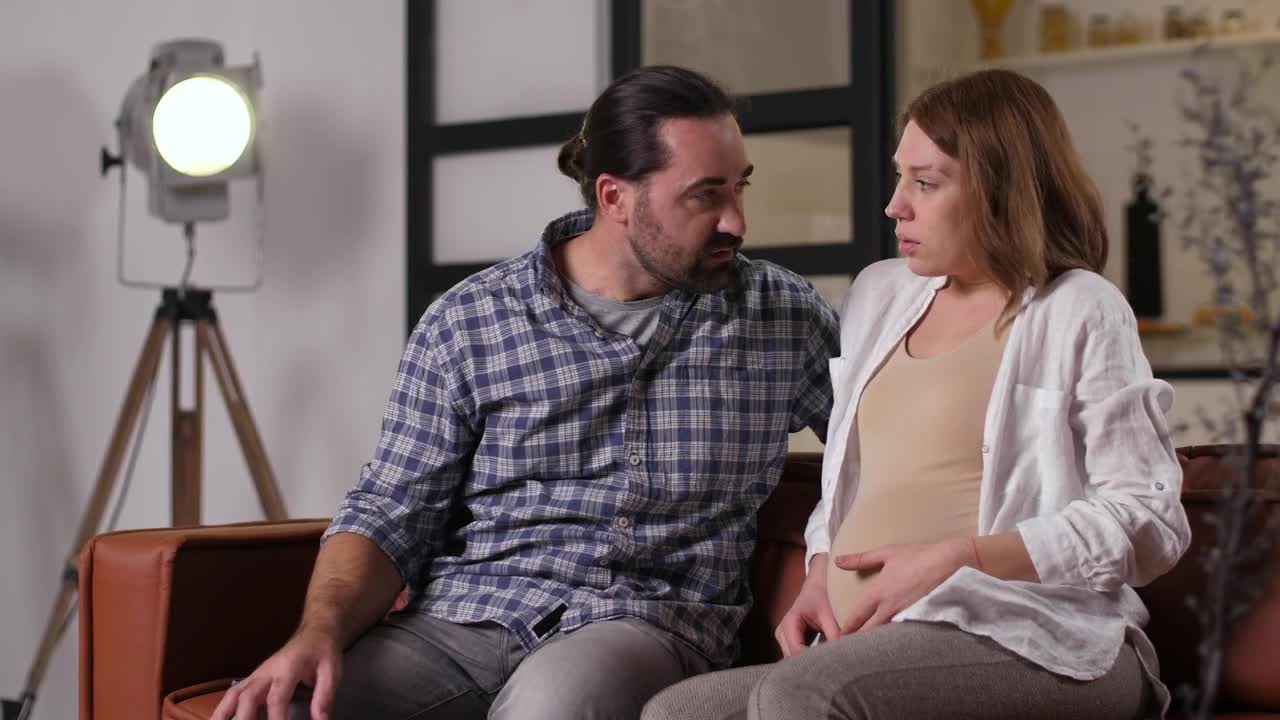 Video Stock Pregnant Wife In Pain Live Wallpaper Free - Free Download