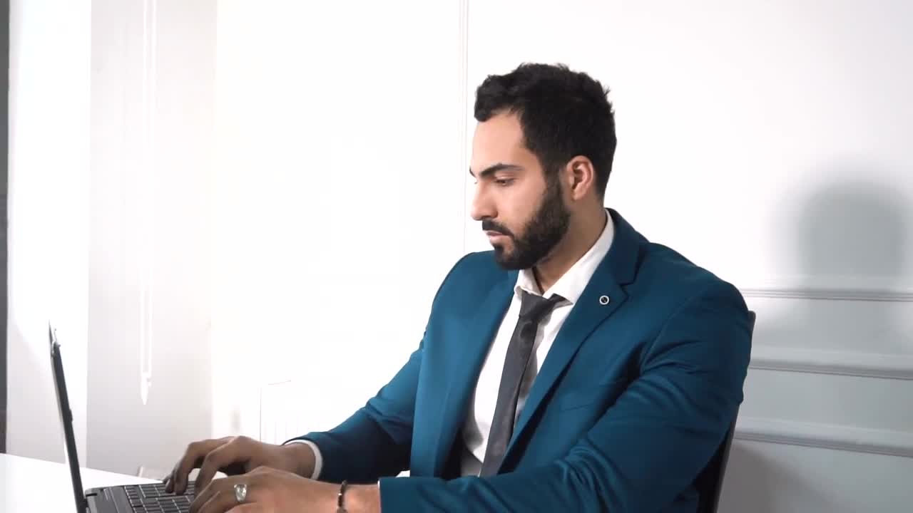 Stock Video Lawyer Types On Laptop In Minimal Office Animated Wallpaper - Free Download