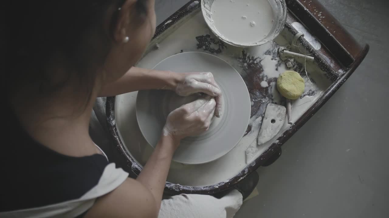 Stock Video Female Potter Works On Pottery Wheel Live Wallpaper For PC - Free Download