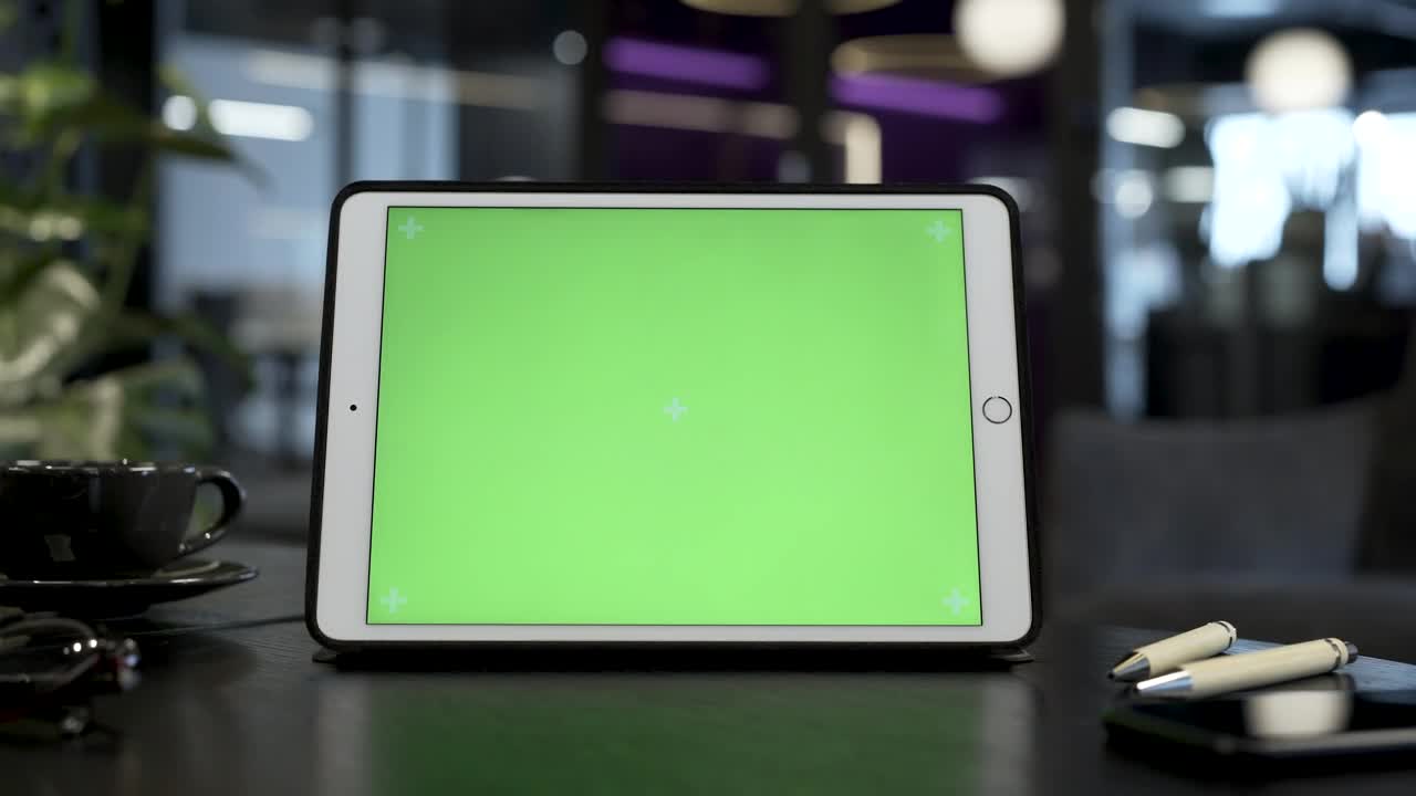 Stock Video Ipad With Greenscreen Animated Wallpaper - Free Download