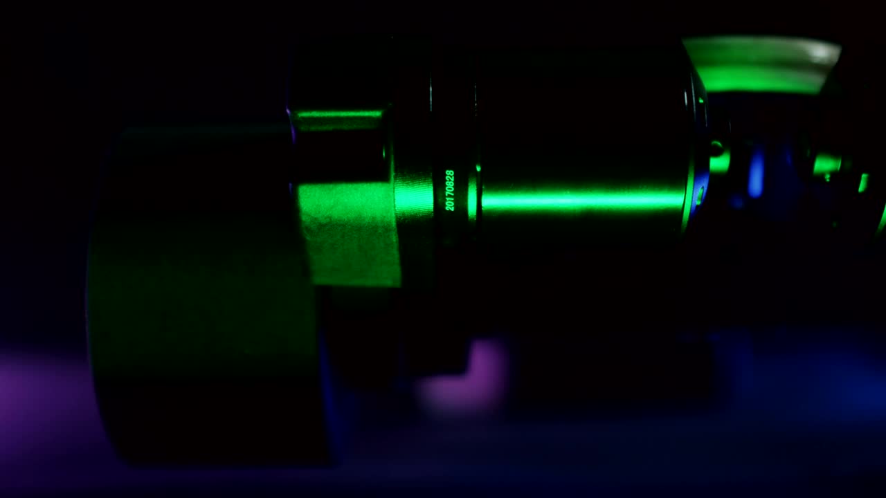 Free Stock Video Skateboard With A Green Light Live Wallpaper - Free Download