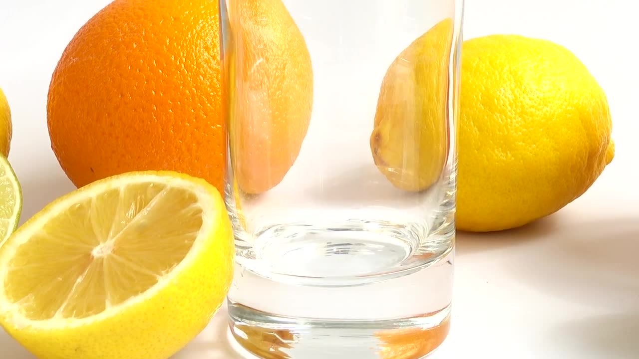 Video Stock Pouring Lemonade In A Glass Close Up Live Wallpaper Free - Free Download