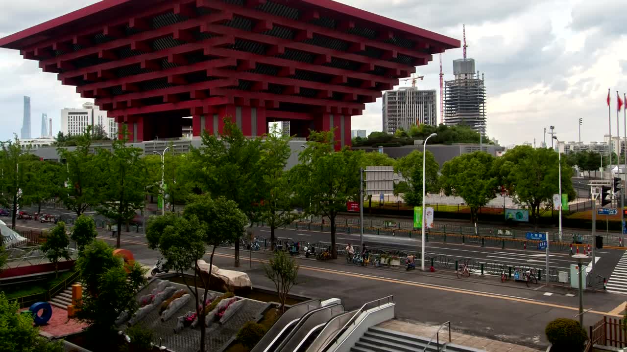 Free Video Stock Streets Of A City Surrounded By Large Buildings  LargeLive Wallpaper - Free Download