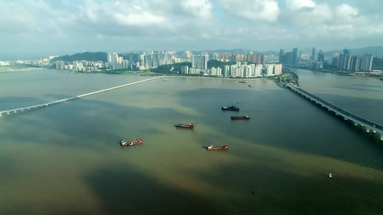 Video Stock Cargo Ships Standing Still On The River Live Wallpaper For PC - Free Download