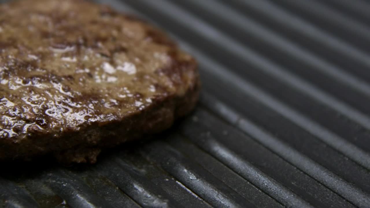 Stock Video Hamburger Ready For Serving Live Wallpaper For PC - Free Download