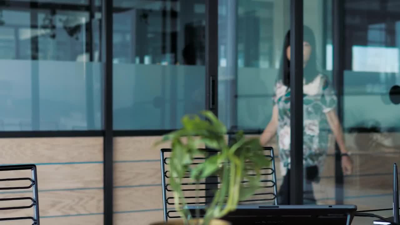 Stock Footage Woman Arrives To Her Office Live Wallpaper - Free Download