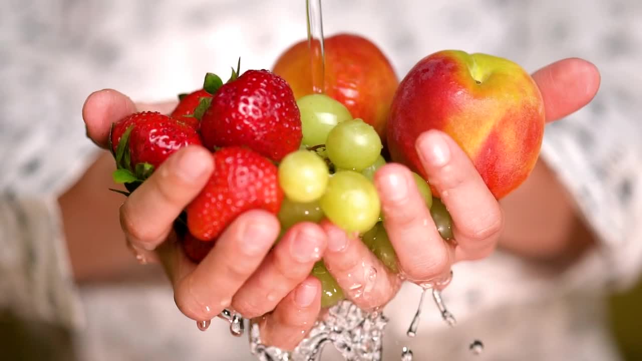 Free Stock Video Rinsing Strawberries Apples And Grapes Holding Hands Live Wallpaper - Free Download