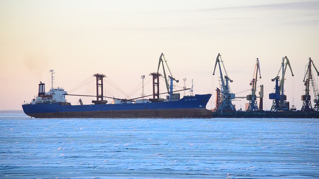 Stock Video Large Ship Entering A Freight Port Animated Wallpaper - Free Download