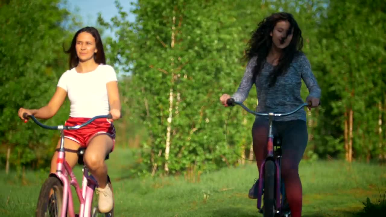 Free Stock Video Two Girls Riding Bikes In Nature Live Wallpaper - Free Download
