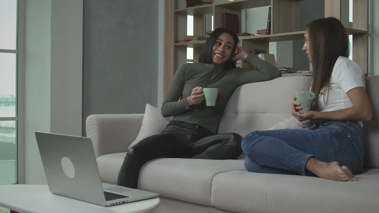 Free Stock Video Young Women On The Couch Live Wallpaper - Free Download