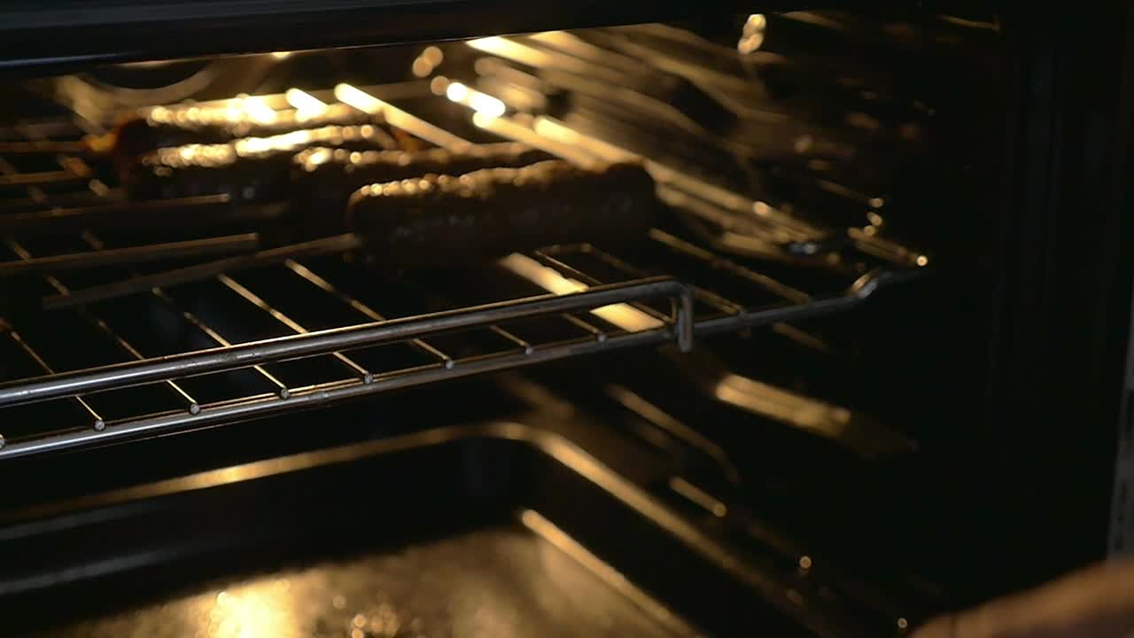 Stock Video Cooking A Kebab In An Oven Live Wallpaper For PC - Free Download