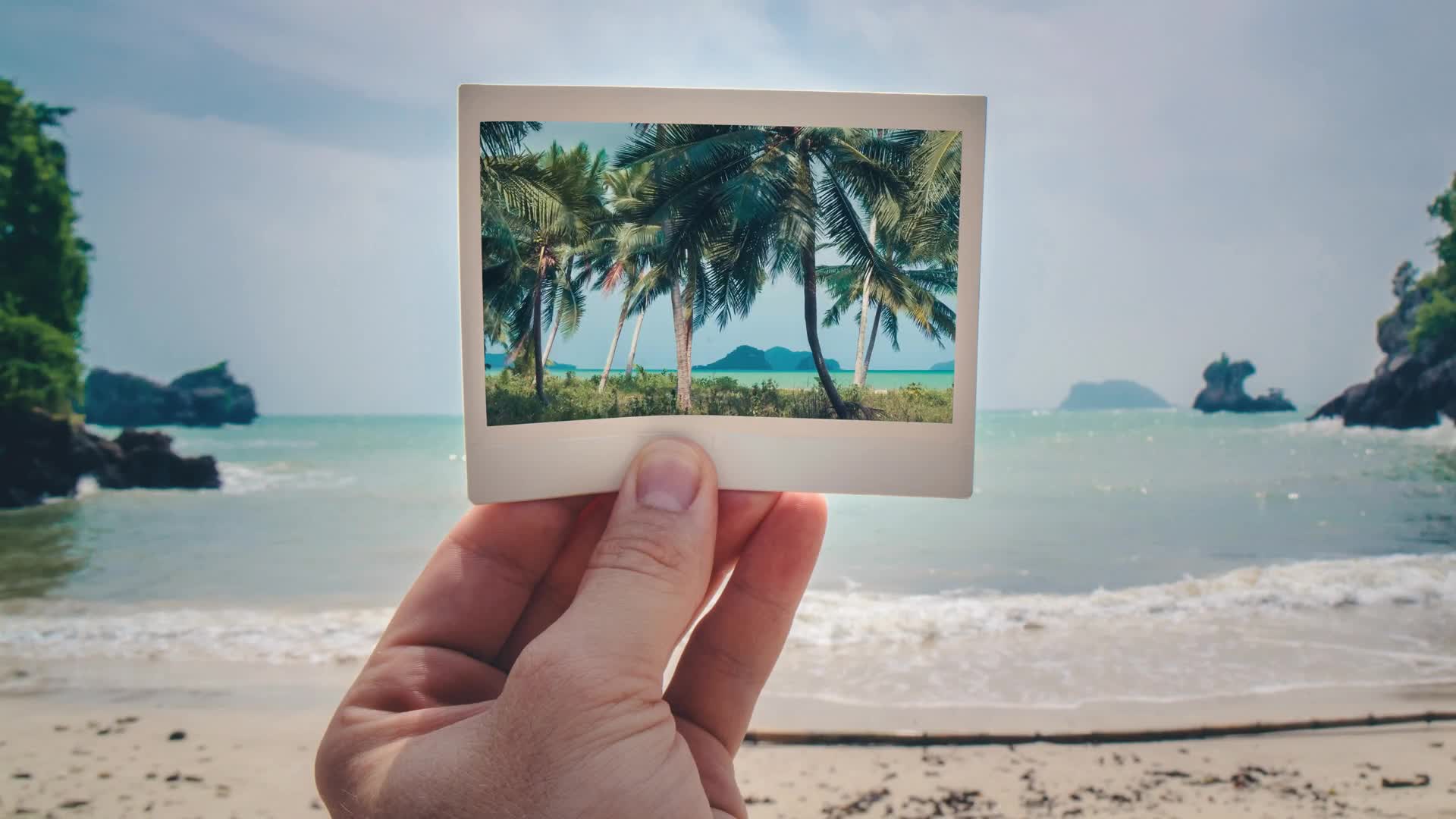 Beach Polaroid HD Live Wallpaper - Free Download