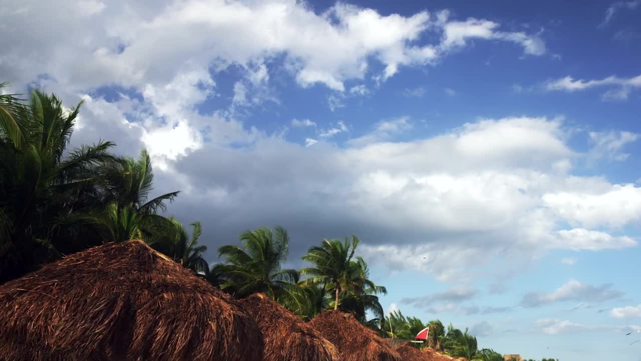 Video Stock Clouds In Playa Del Carmen Live Wallpaper For PC - Free Download