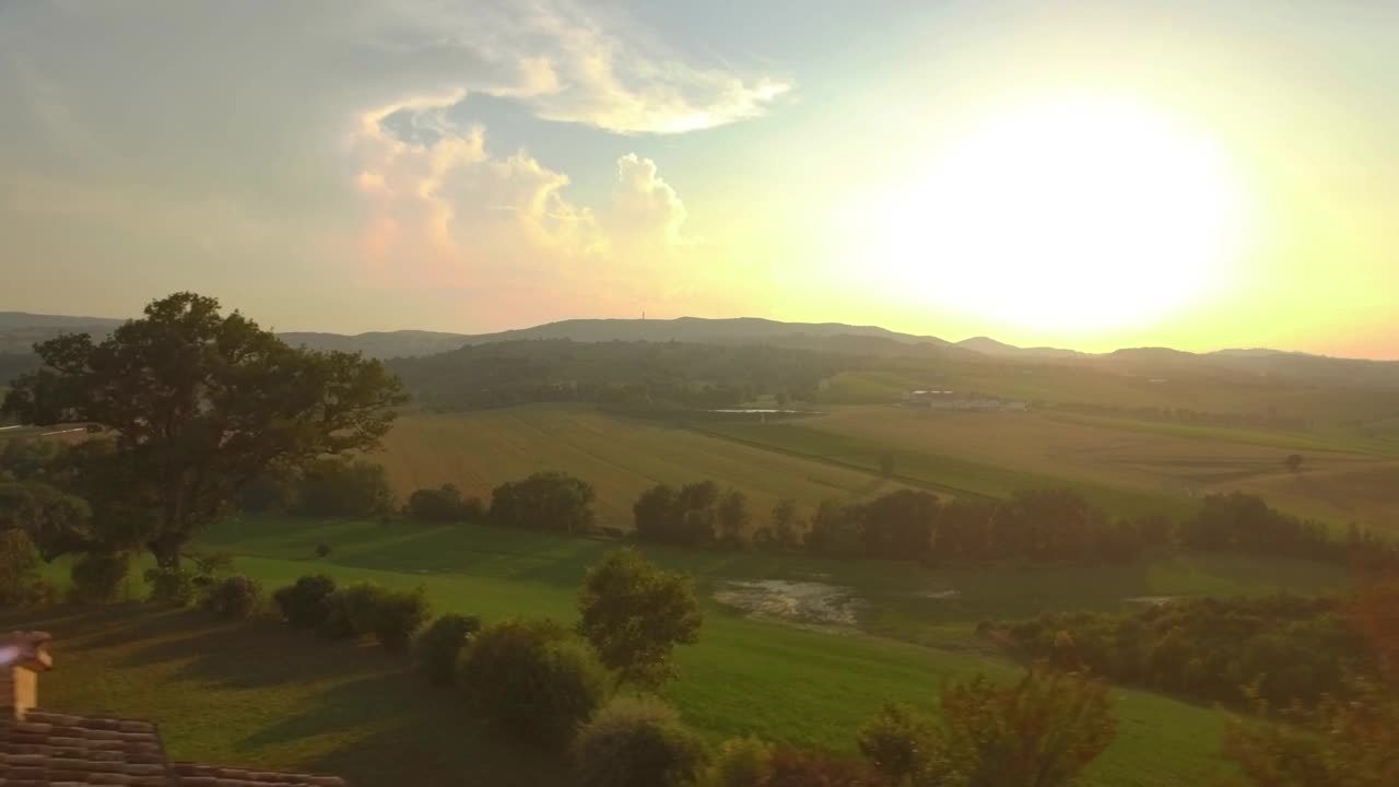 Stock Video Holiday Country House Aerial View Animated Wallpaper - Free Download