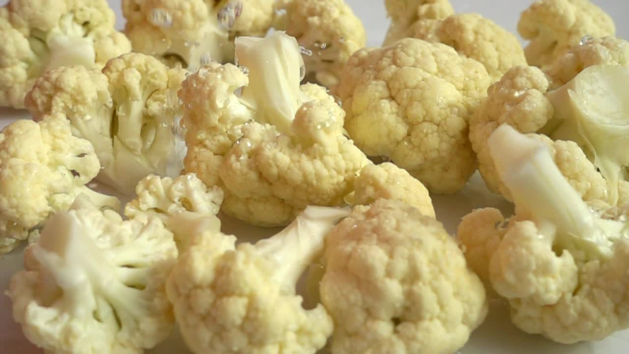 Video Stock Cauliflower Being Washed Live Wallpaper For PC - Free Download