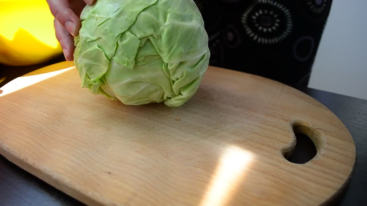 Video Stock Chef Slicing Cabbage Live Wallpaper For PC - Free Download