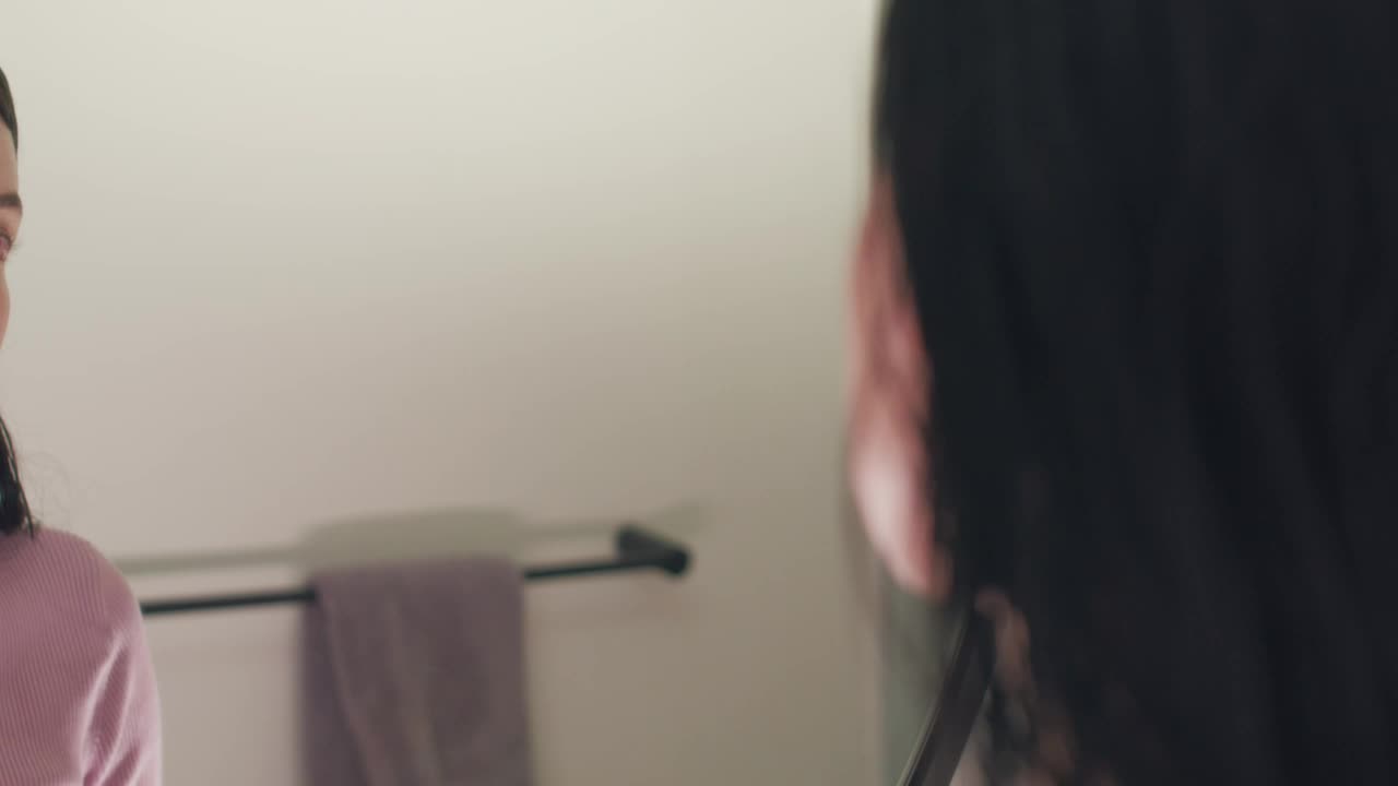 Free Stock Video Woman Putting On Makeup In Front Of The Mirror Live Wallpaper - Free Download