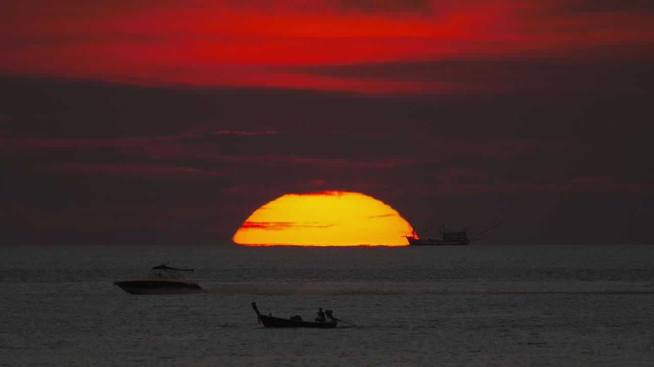 Free Video Stock sunset at the ocean Live Wallpaper - Free Download