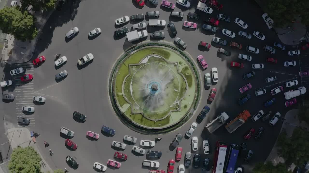 Free Stock Video Roundabout With Water Fountain In Middle Live Wallpaper - Free Download