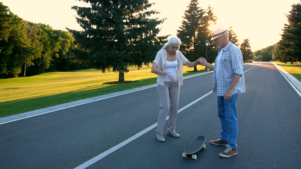 Stock Video Older Woman Learning To Skate Live Wallpaper - Free Download
