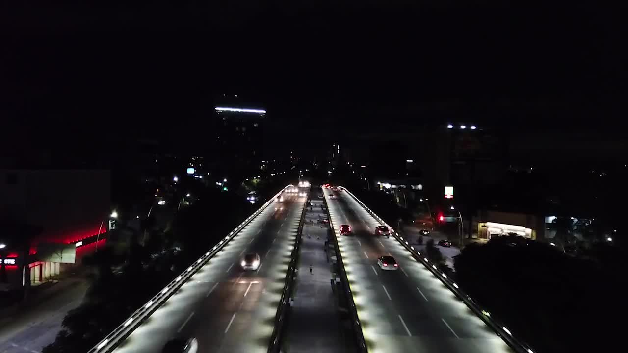 Free Video Stock suspended bridge with traffic Live Wallpaper - Free Download