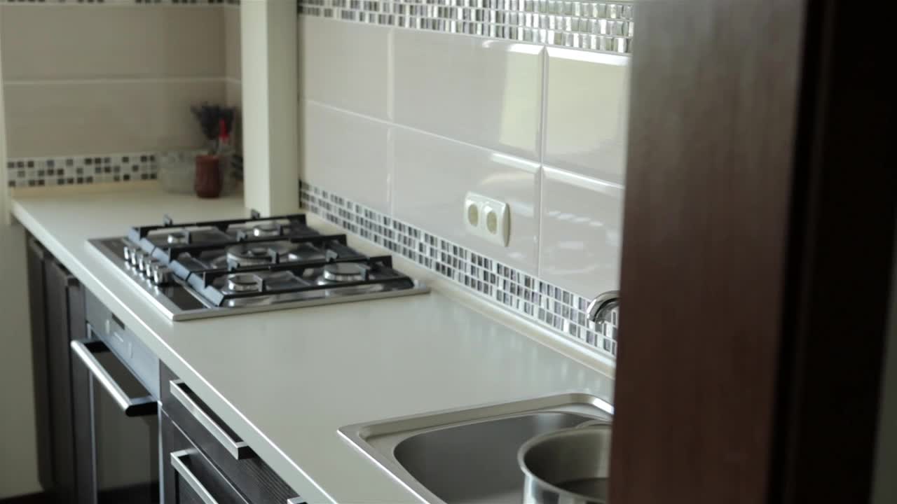Free Stock Video Woman Preparing A Soup In Her Kitchen Live Wallpaper - Free Download