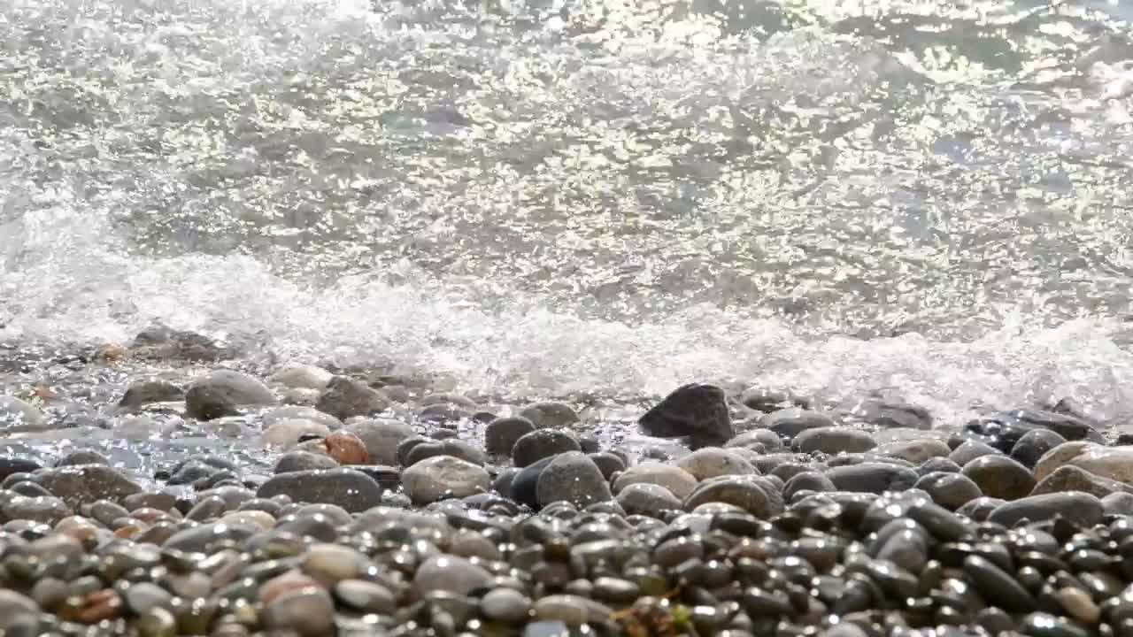 Stock Video Gentle Waves Breaking On The Shore Live Wallpaper For PC - Free Download