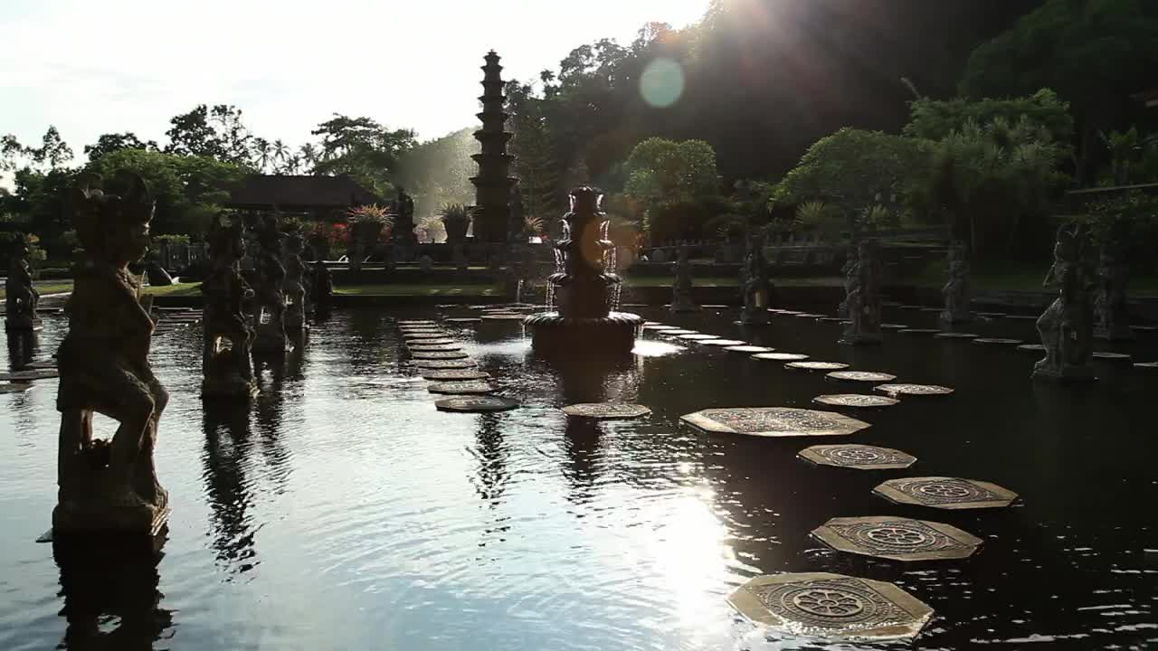 Stock Video Fountain In A Temple In Indonesia Live Wallpaper For PC - Free Download
