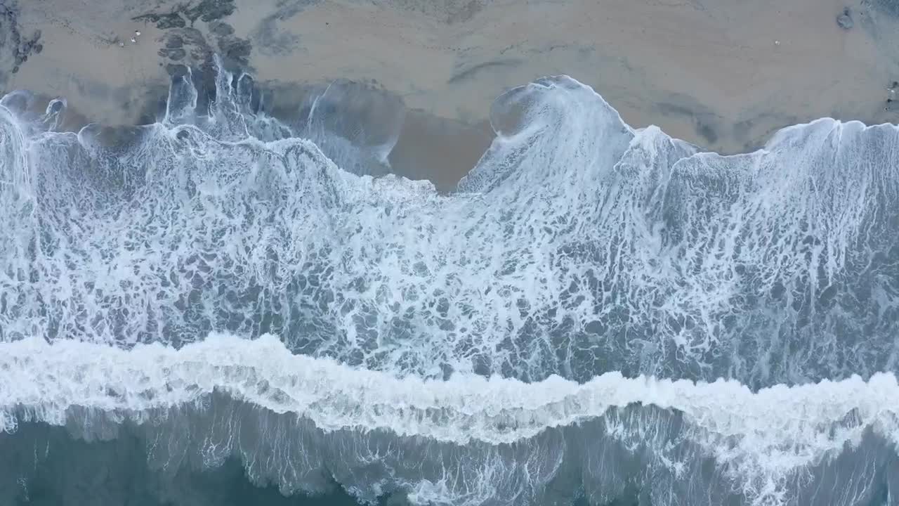 Stock Footage Waves Crash On The Shore Live Wallpaper - Free Download