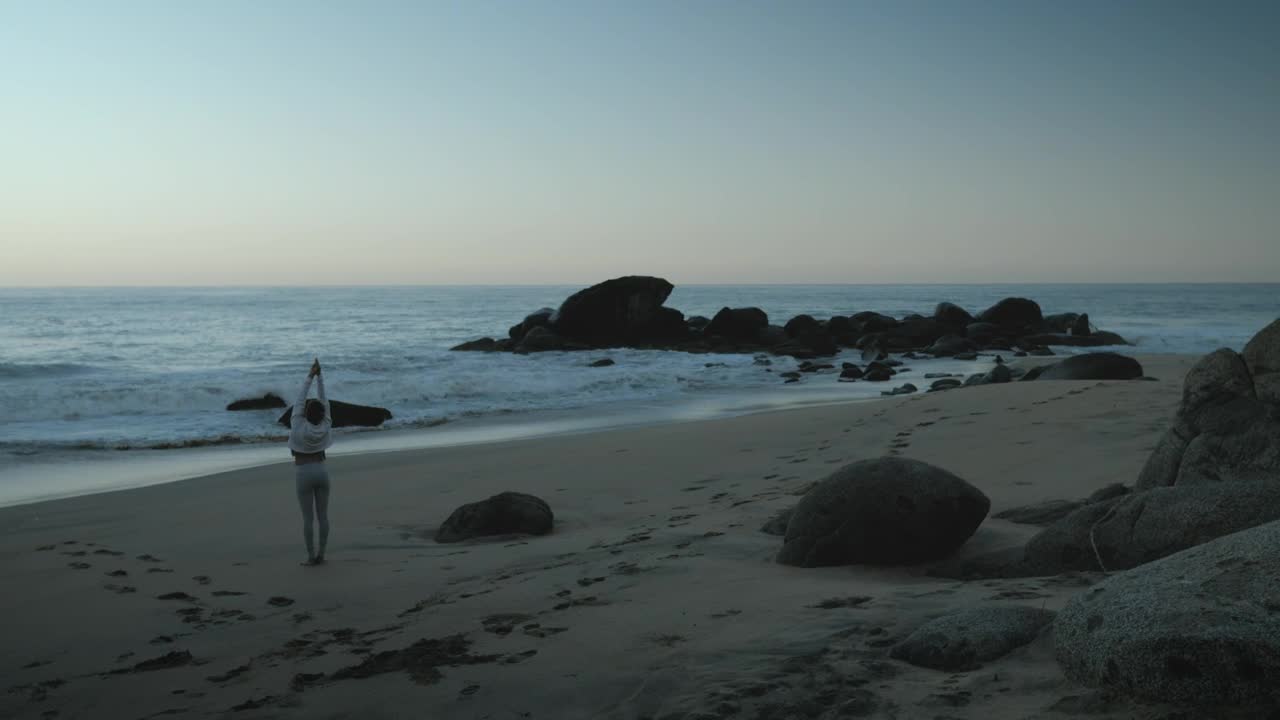 Video Stock Person Stretching On The Beach Live Wallpaper Free - Free Download