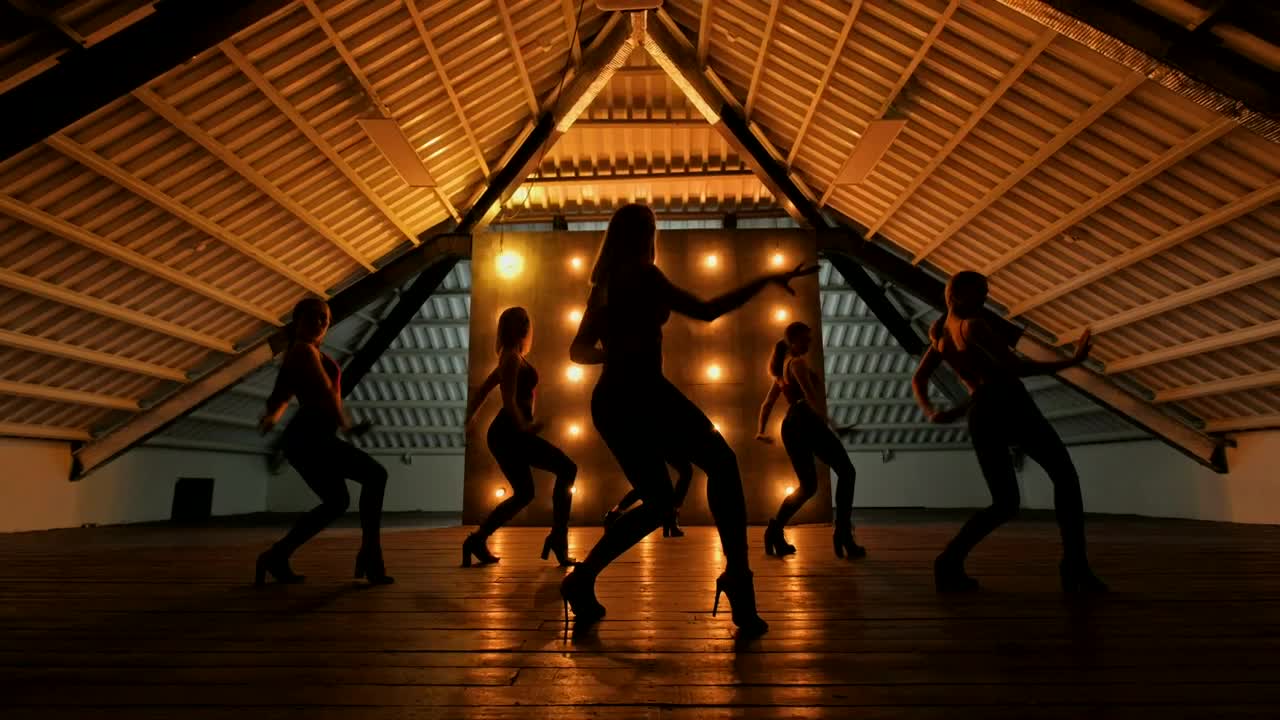 Free Stock Video Silhouette Of Dancers Performing A Choreography Live Wallpaper - Free Download