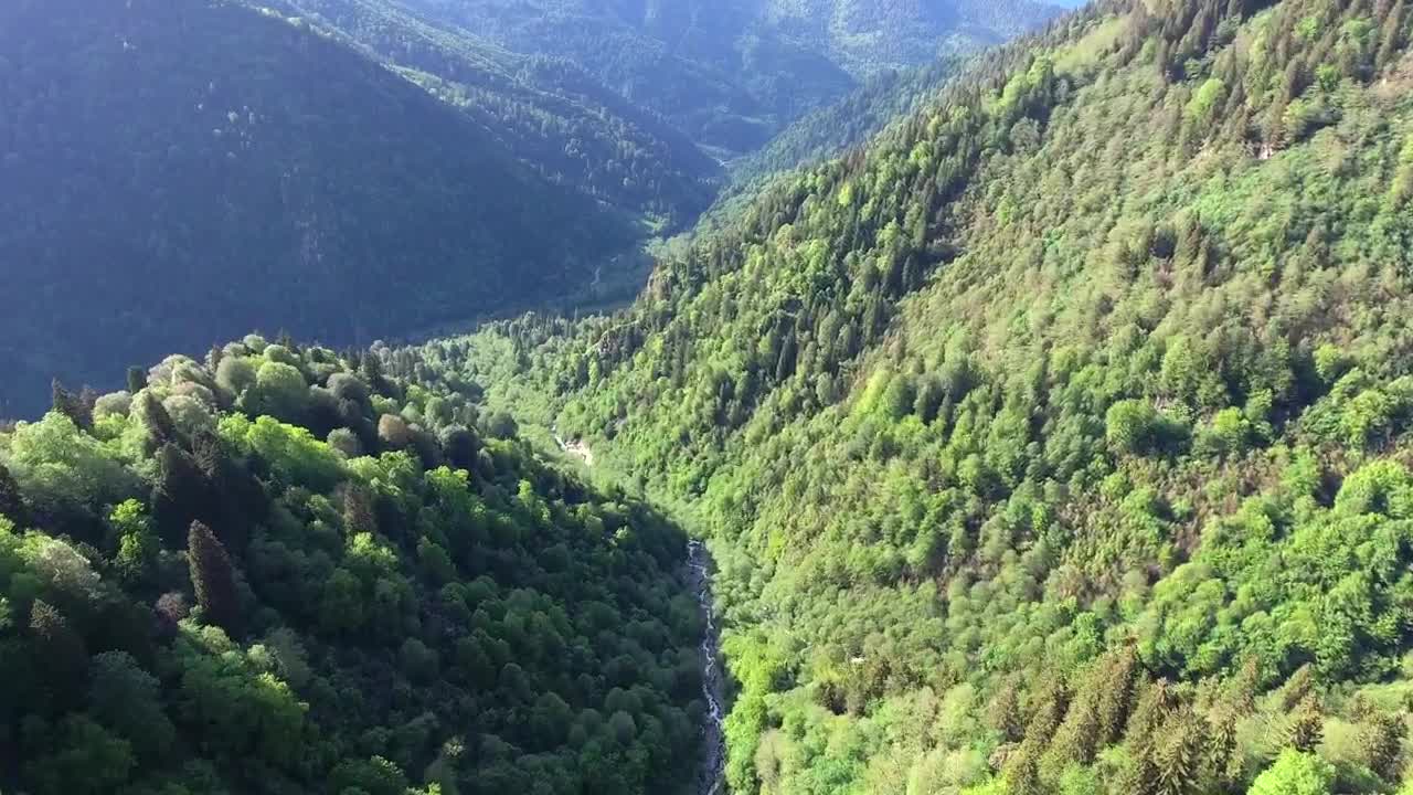 Stock Video Flight Through The Green Mountains Live Wallpaper For PC - Free Download