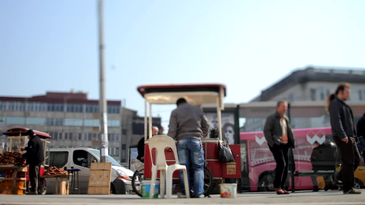 Stock Video Informal Economy In Istanbul Animated Wallpaper - Free Download