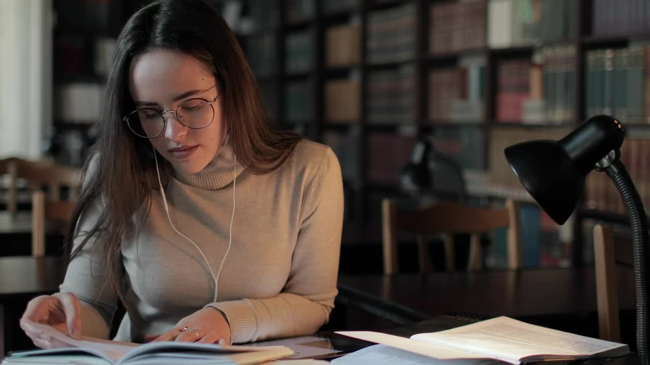 Stock Video Girl Studies High School Education In Library Live Wallpaper For PC - Free Download