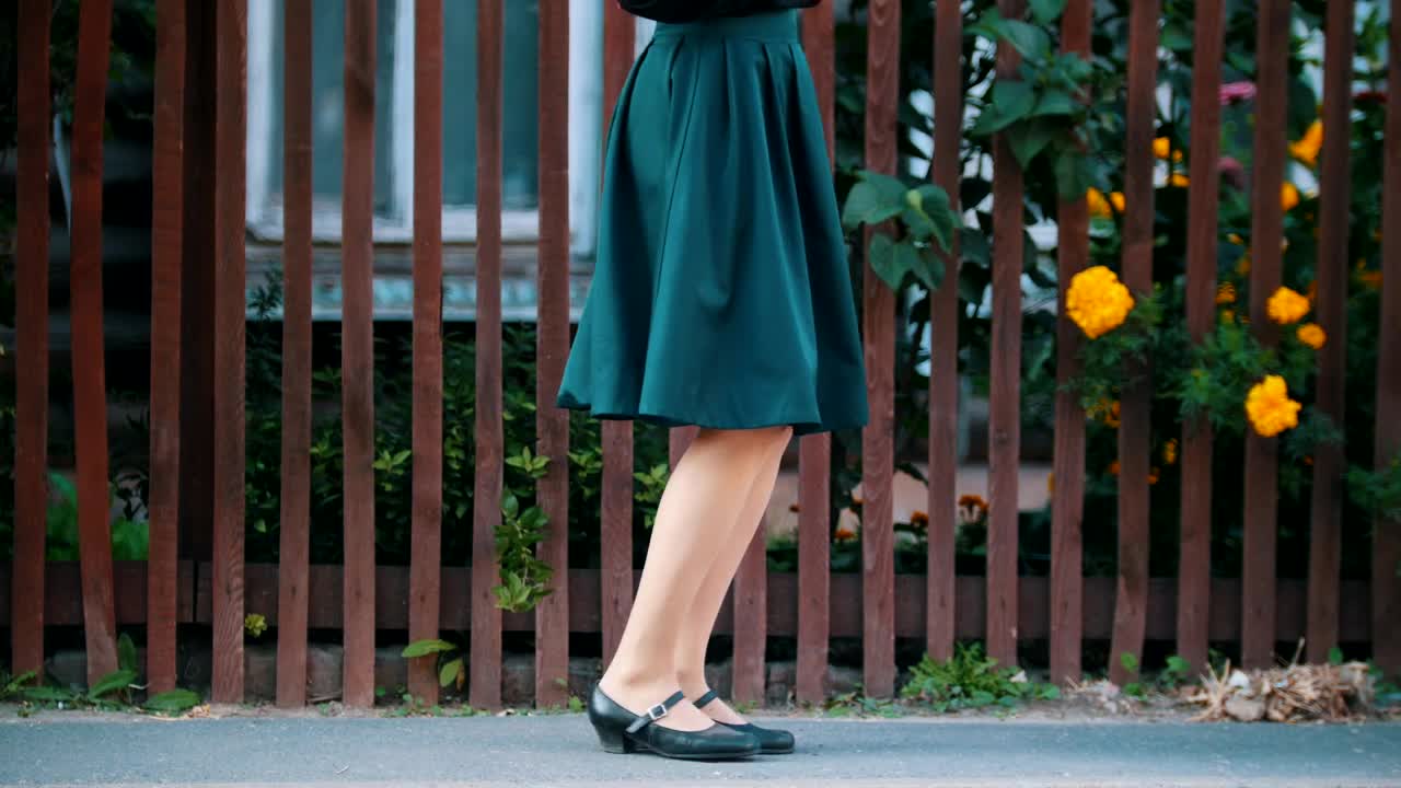 Stock Video Legs Of A Woman Dancing Tap In The Street Animated Wallpaper - Free Download