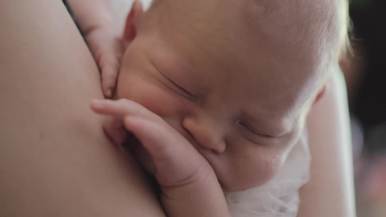 Stock Video Newborn Beginning To Cry Live Wallpaper - Free Download