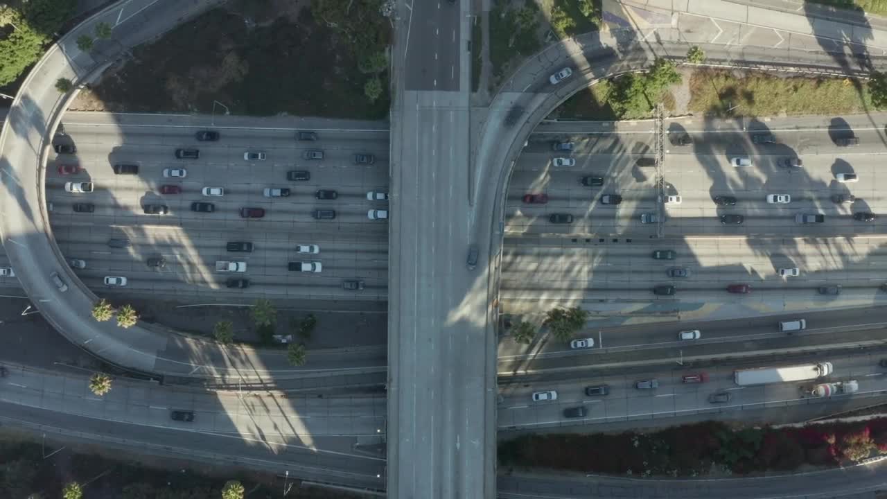 Stock Video Intersection And Bridges With Traffic On La Highways Animated Wallpaper - Free Download