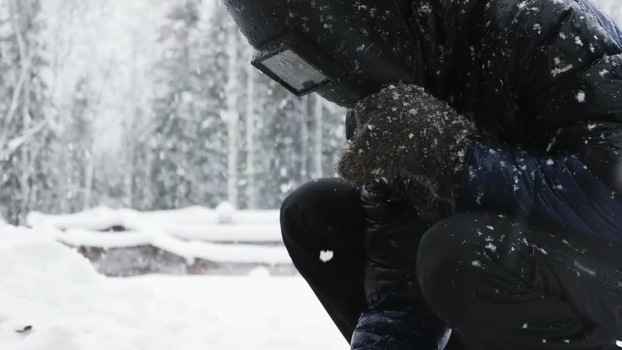 Free Video Stock Soldering Metal Parts Outdoors In The Winter Live Wallpaper - Free Download