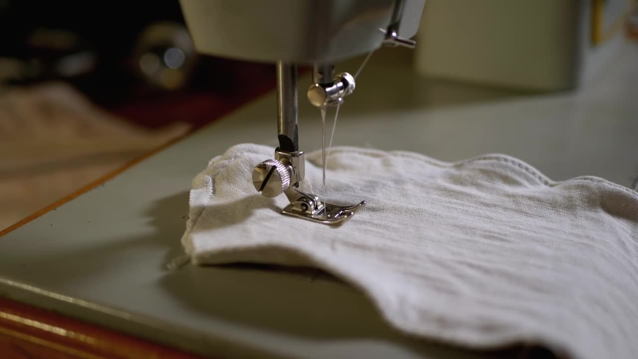 Free Stock Video Sewing Machine Needle Working In Slow Motion Live Wallpaper - Free Download