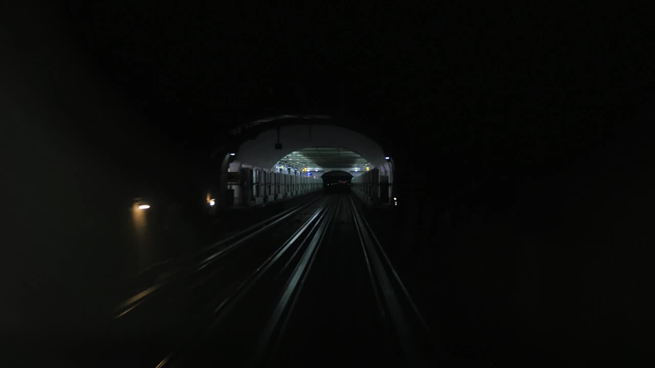 Free Video Stock Subway Train Heading Into The Light Live Wallpaper - Free Download