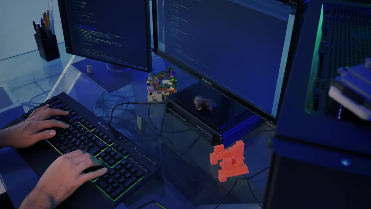 Free Video Stock Software Developer Working On A Computer Live Wallpaper - Free Download