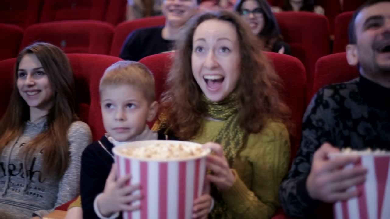 Free Stock Video Whole Family Watching A Funny Movie At The Cinema Live Wallpaper - Free Download