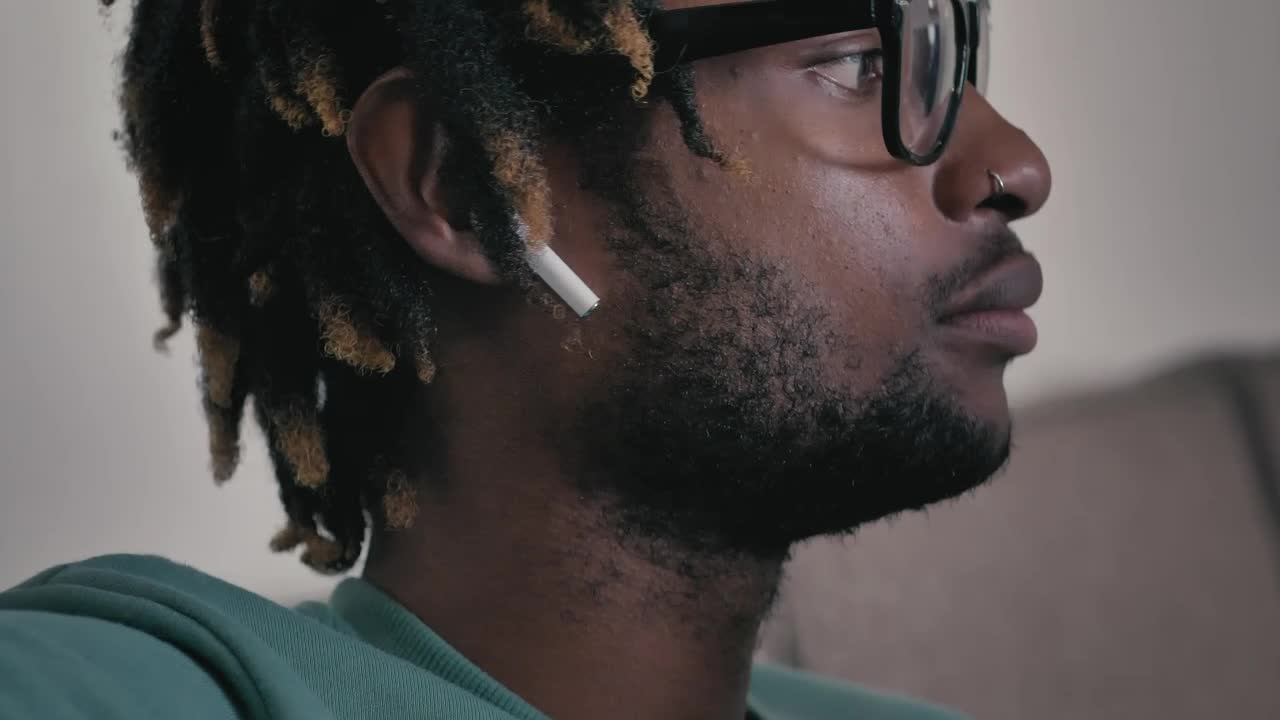 Stock Video Man Shaking His Head To The Beat Of The Musi Animated Wallpaper - Free Download