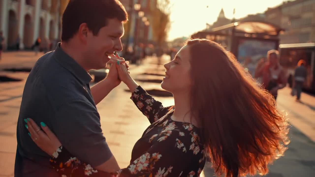 Stock Video Couple In Love Dancing Happily Live Wallpaper For PC - Free Download