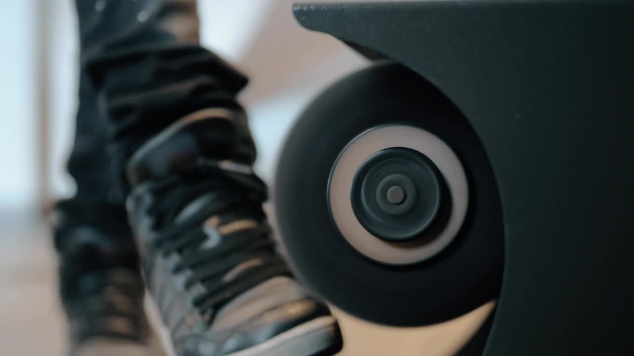 Stock Footage Using An Automatic Shoe Cleaner Live Wallpaper - Free Download