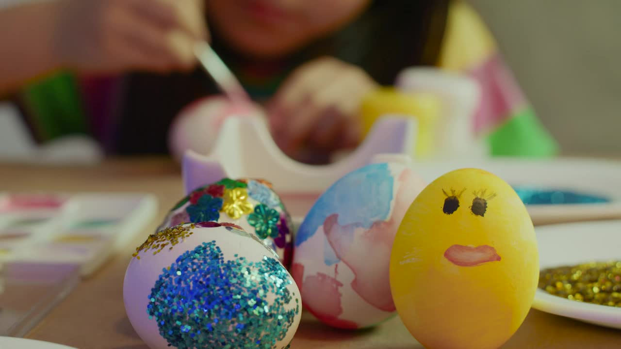 Stock Video Painted Easter Eggs Live Wallpaper - Free Download