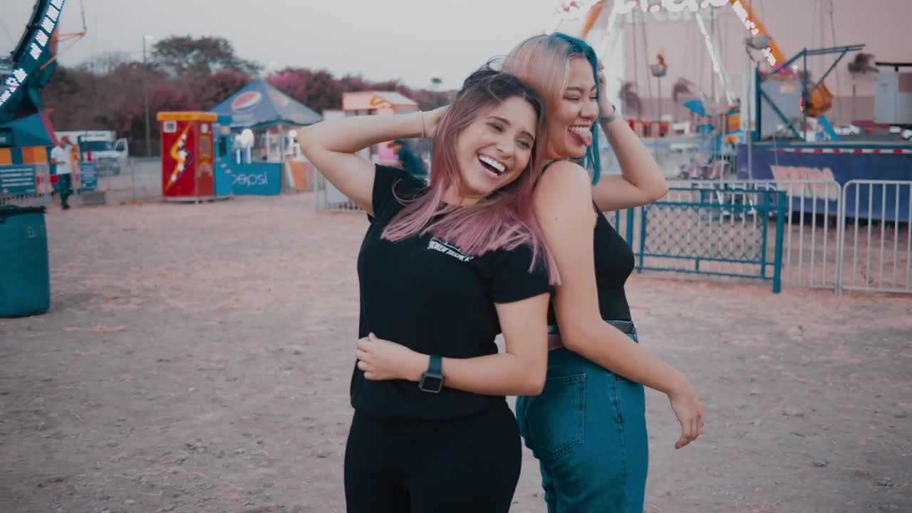 Stock Video Girls Smiling At The Amusement Park Live Wallpaper For PC - Free Download