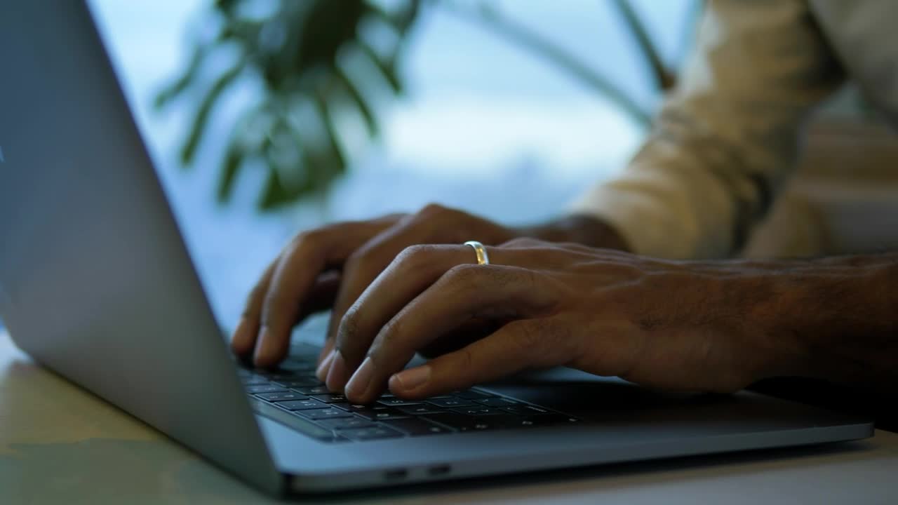 Stock Video Hands Typing Away On A Laptop Animated Wallpaper - Free Download