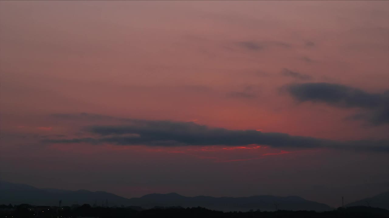 Stock Video Overcast Morning As The Sun Rises Live Wallpaper - Free Download