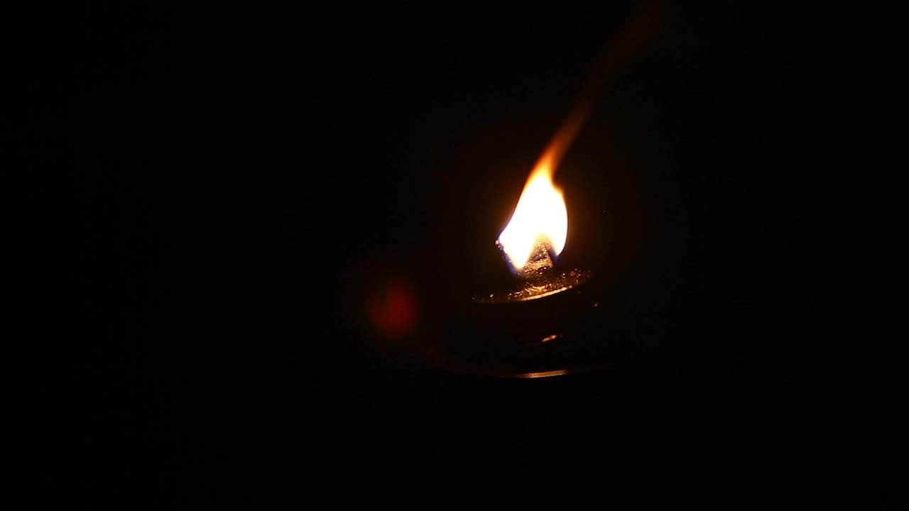 Stock Video Lamp Burning In The Wind Animated Wallpaper - Free Download